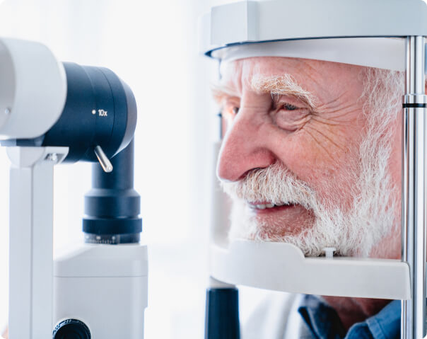 Man getting glaucoma eye exam